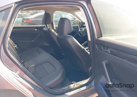 2020 Volkswagen Passat 2.0T R-Line from USA, damaged, VIN 1VWMA7A39LC025611